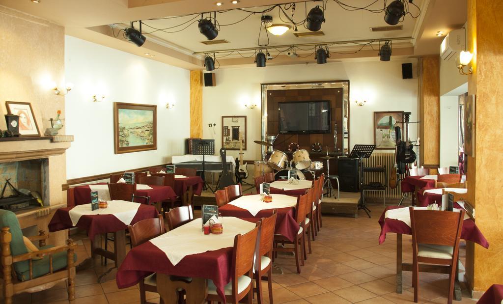 Stavrodromi Hotel Igoumenitsa Zewnętrze zdjęcie